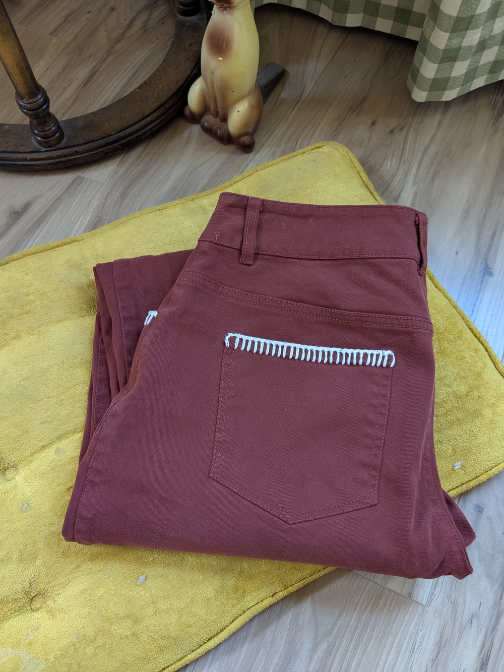 Rust Barrel Jeans With Stitching 💫 - Picture 10 of 10